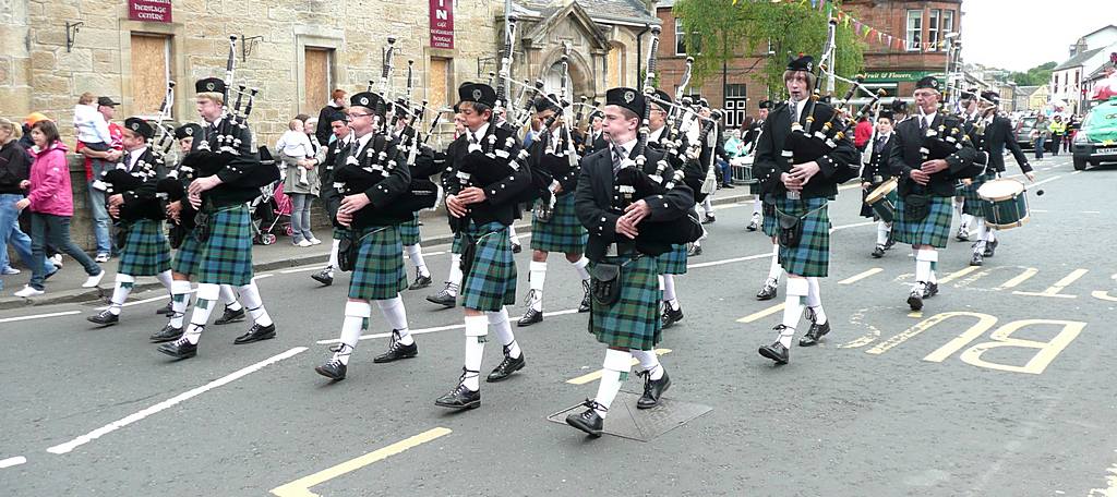 Another pipe band