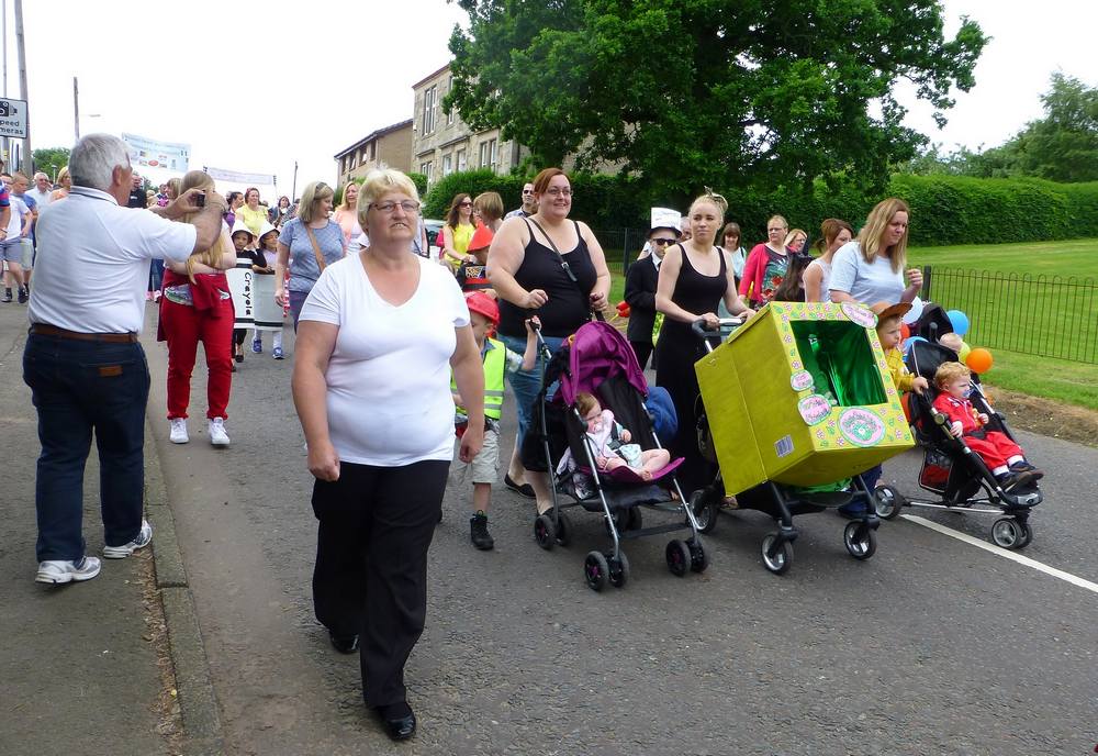 The procession in Southfield Road