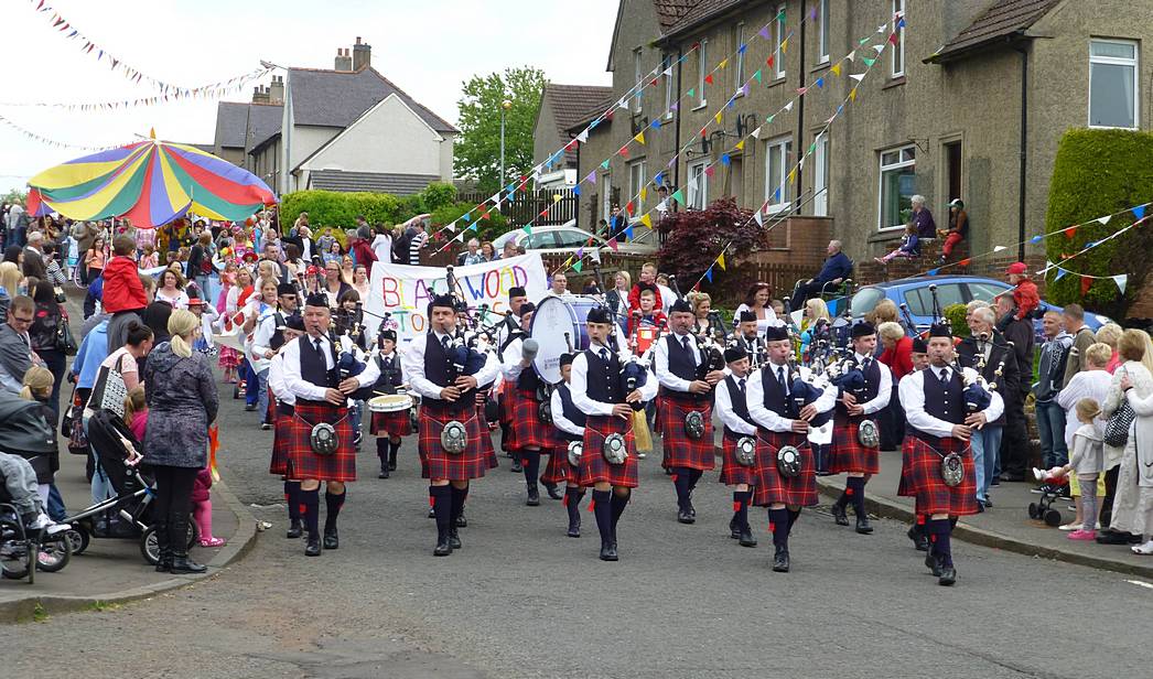 The procession in Scott Street