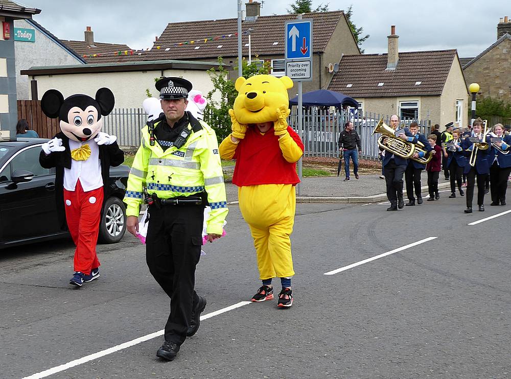 Procession in Thornton Road