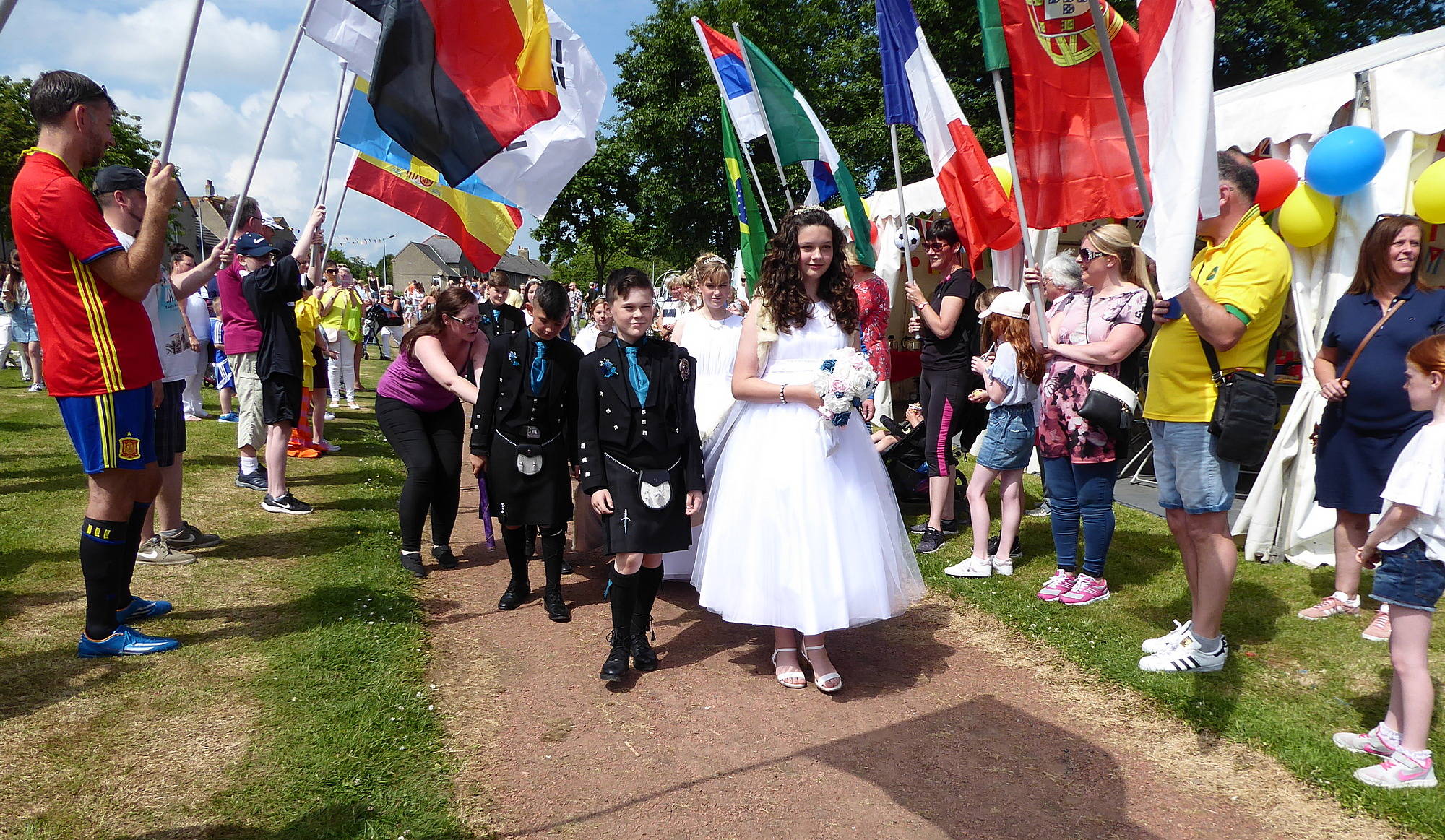 The Gala Queen and her Court en route to the Coronation 