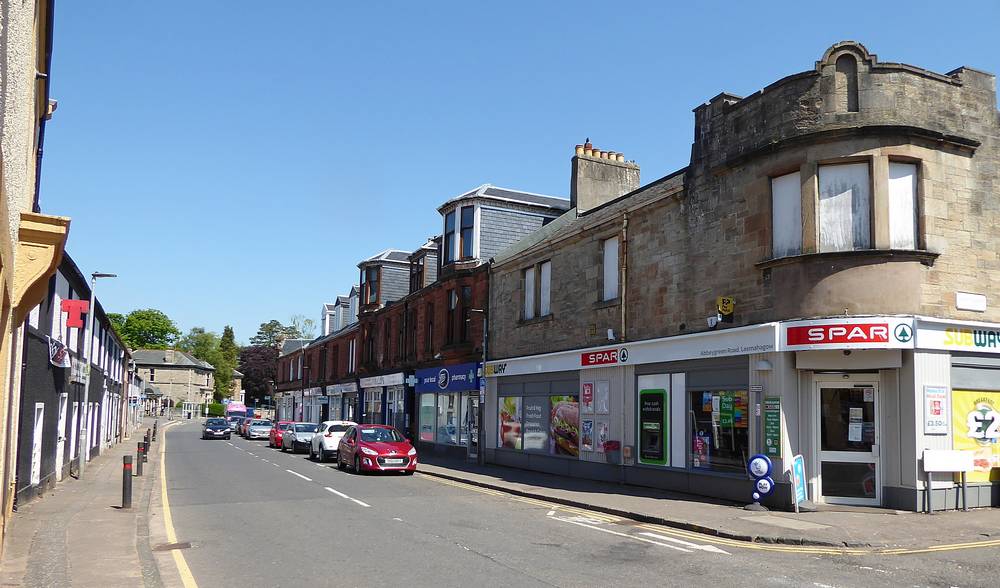 Shops in Abbeygreen from Langdykeside