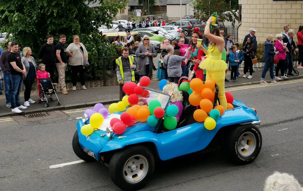 Car with balloons