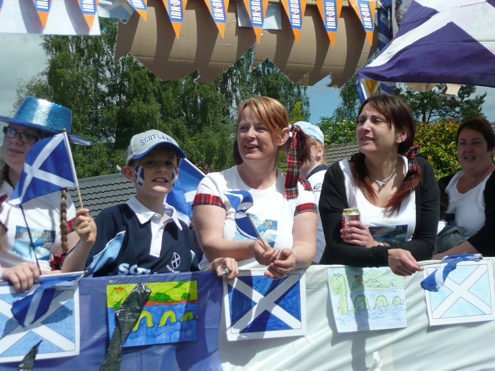 Youngsters on the float enjoying the day