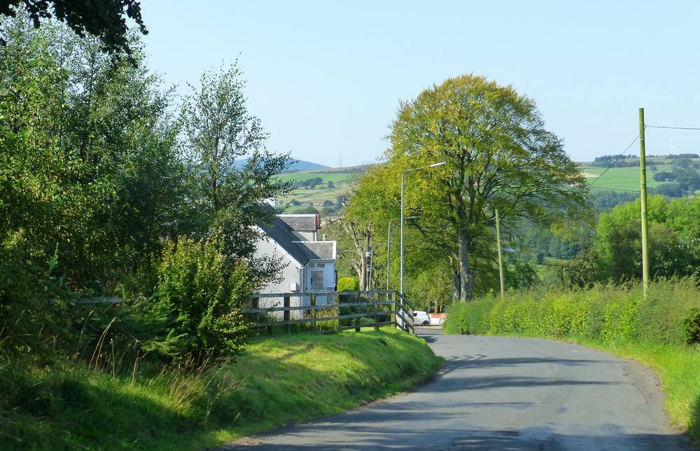 Road from Hawksland to Brocketsbrae