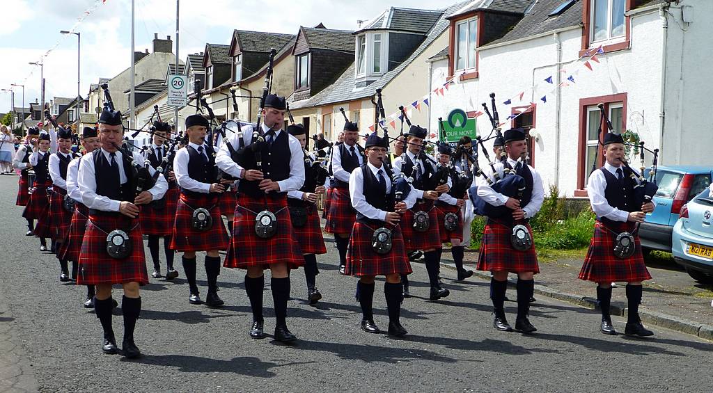 Coalburn IOR Pipe Band leading the Gala Procession, 5th July, 2014.