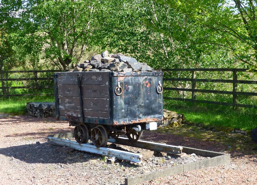 A coal hutch in Shoulderigg Road