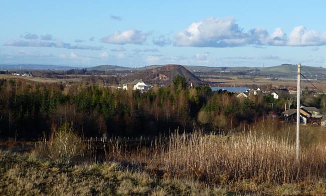 View of Coalburn and no 9 Bing