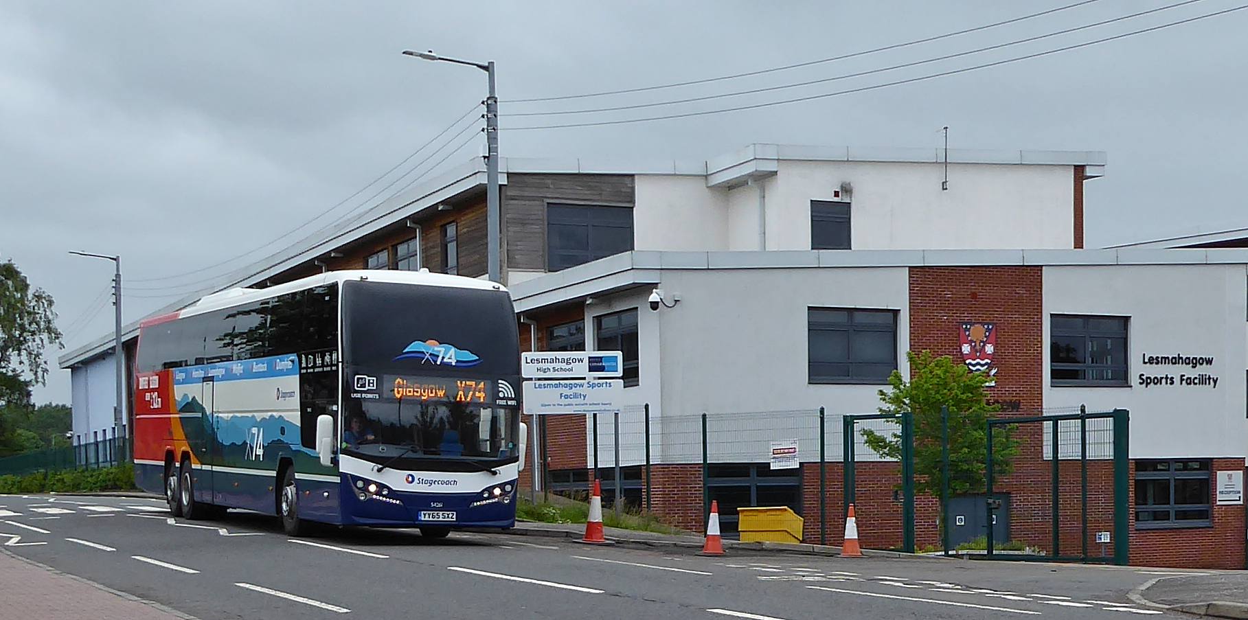 X74 Coach in Strathaven Road