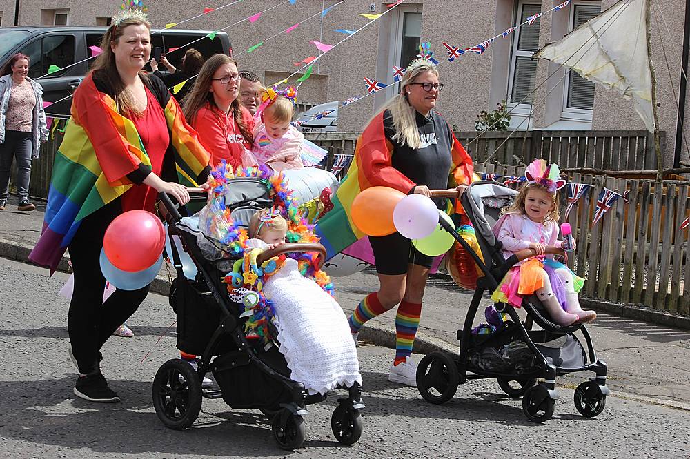 The Procession in Dunn Crescent