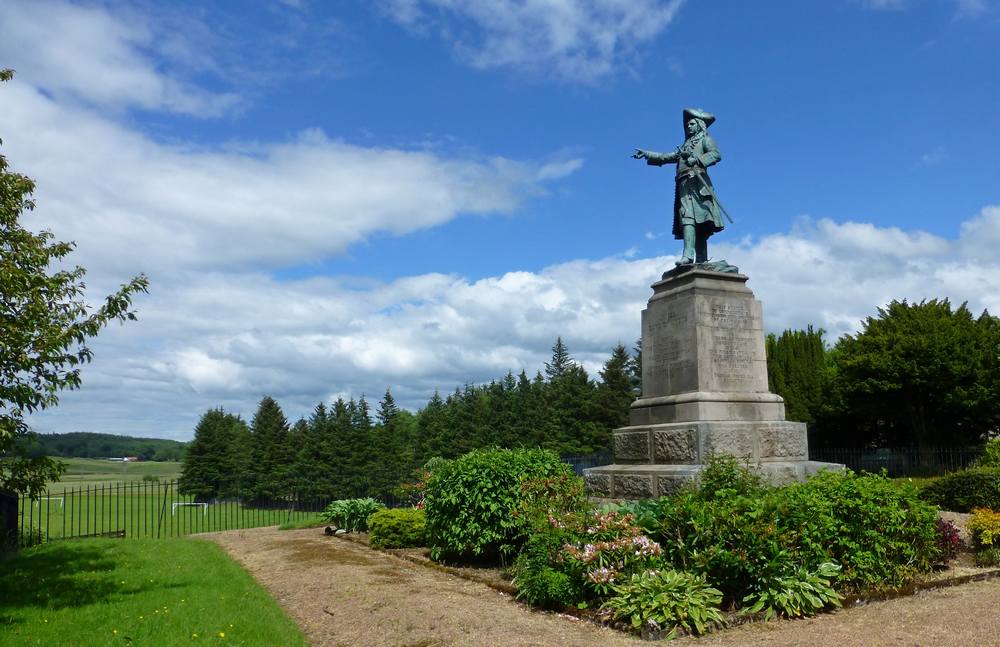 Statue of Earl of Angus