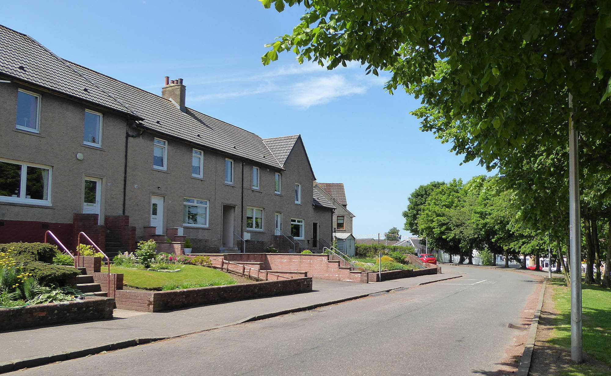 Central section of Burns Road between Scott Street and Strathaven Road