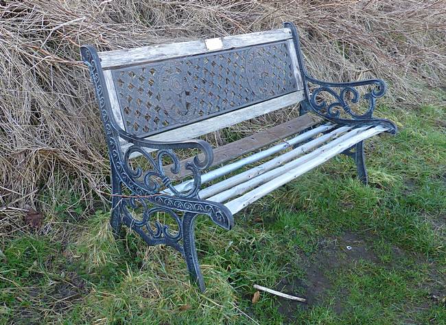 Memorial Seat