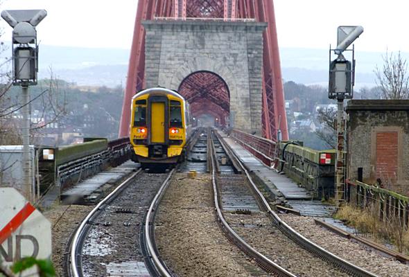 class 158 at Dalmeny Station