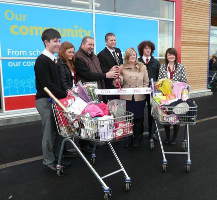 Official opening of Tesco Lesmahagow. Image 1